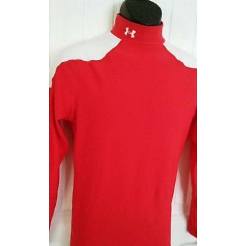 NWT Under Armour compression top medium WRU